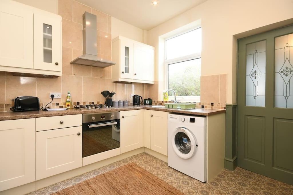 Cottage Style 3 Bedroom House - Close To City Centre & The Peaks Chesterfield Eksteriør bilde