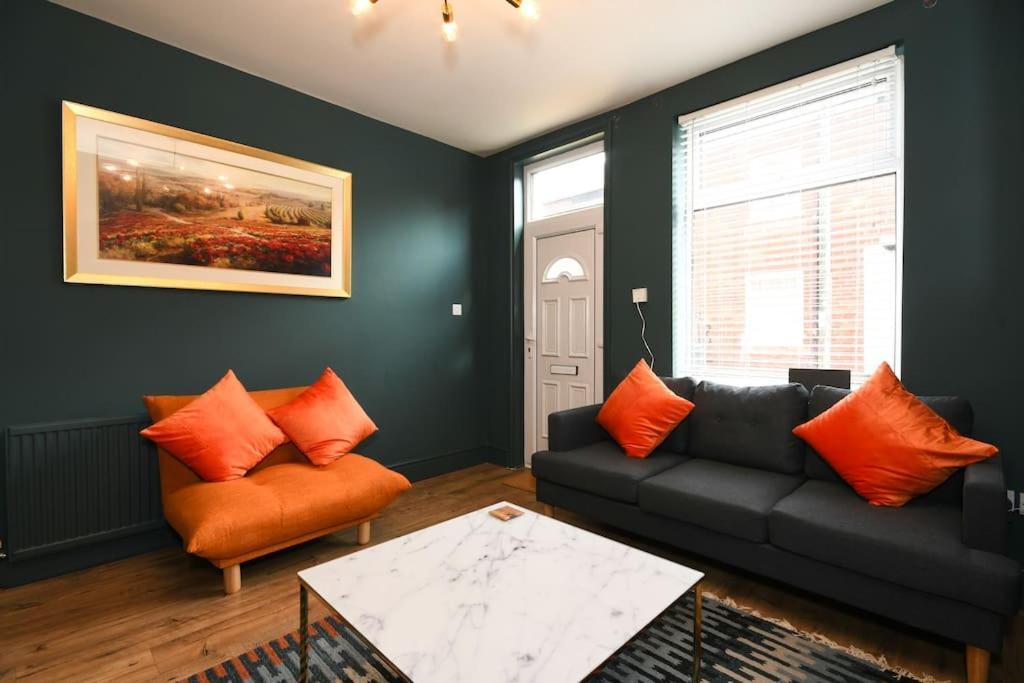 Cottage Style 3 Bedroom House - Close To City Centre & The Peaks Chesterfield Eksteriør bilde