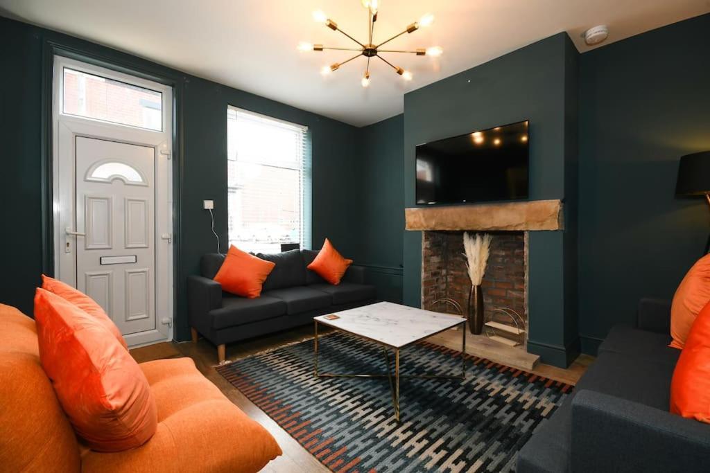 Cottage Style 3 Bedroom House - Close To City Centre & The Peaks Chesterfield Eksteriør bilde