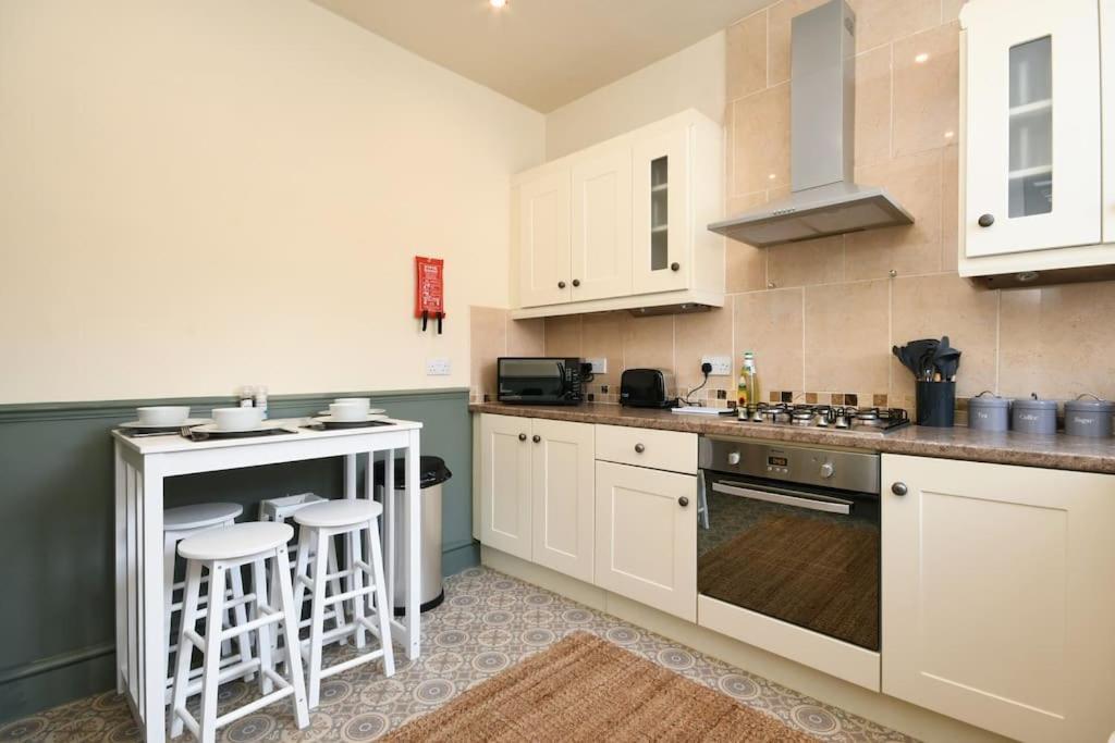 Cottage Style 3 Bedroom House - Close To City Centre & The Peaks Chesterfield Eksteriør bilde